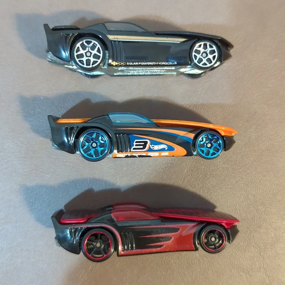 3 Hot Wheels solar reflex 2007 black gold red orange loose